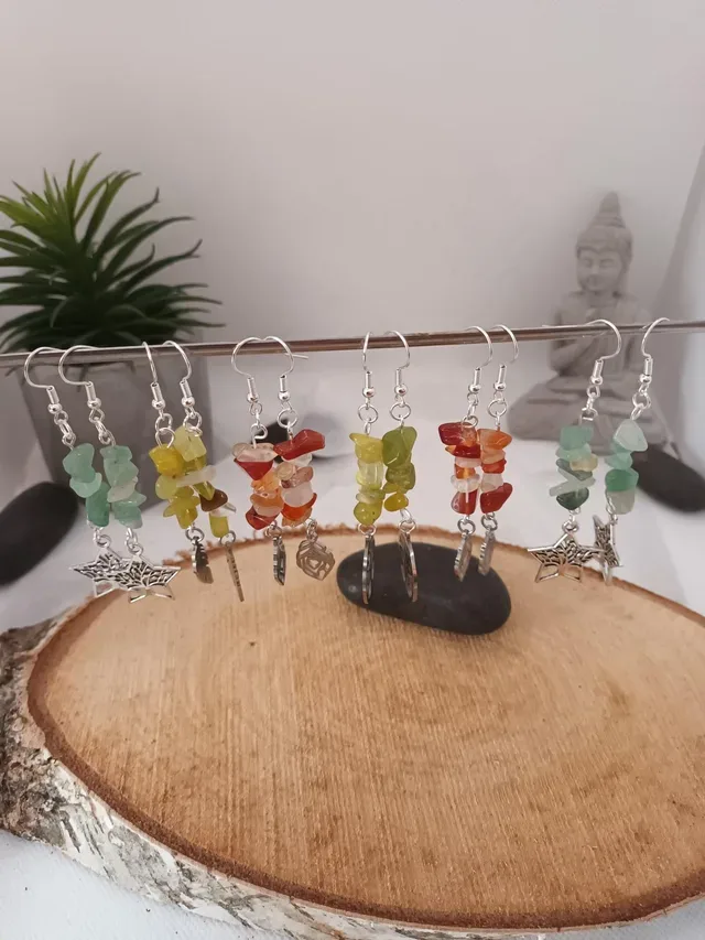 Boucles d’oreilles chips en pierres naturelles